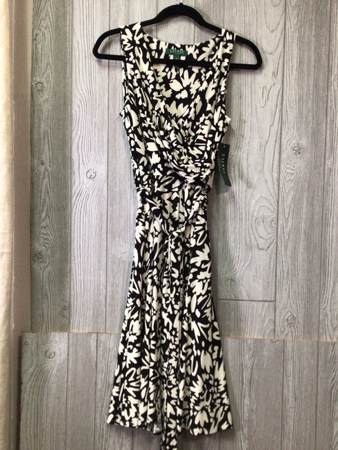 Laurel Dress Size 6 New